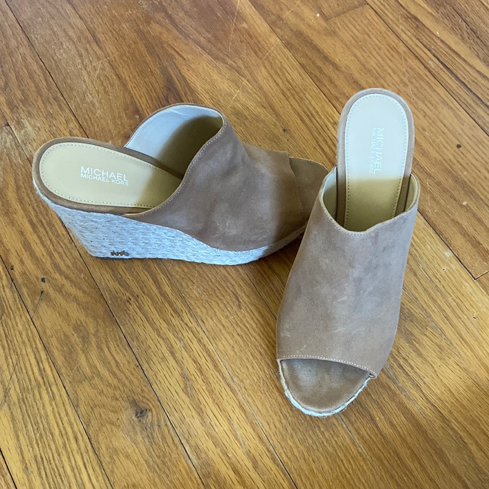 MICHAEL KORS platform sandals